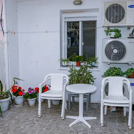Lana's House Проживання в сім'ї *